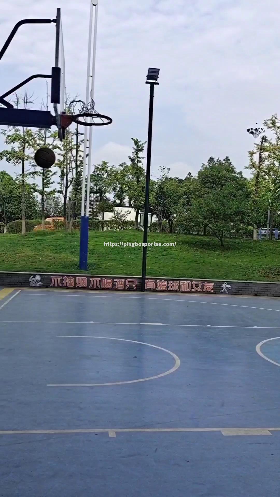 NBA球场因暴雨被迫改期比赛